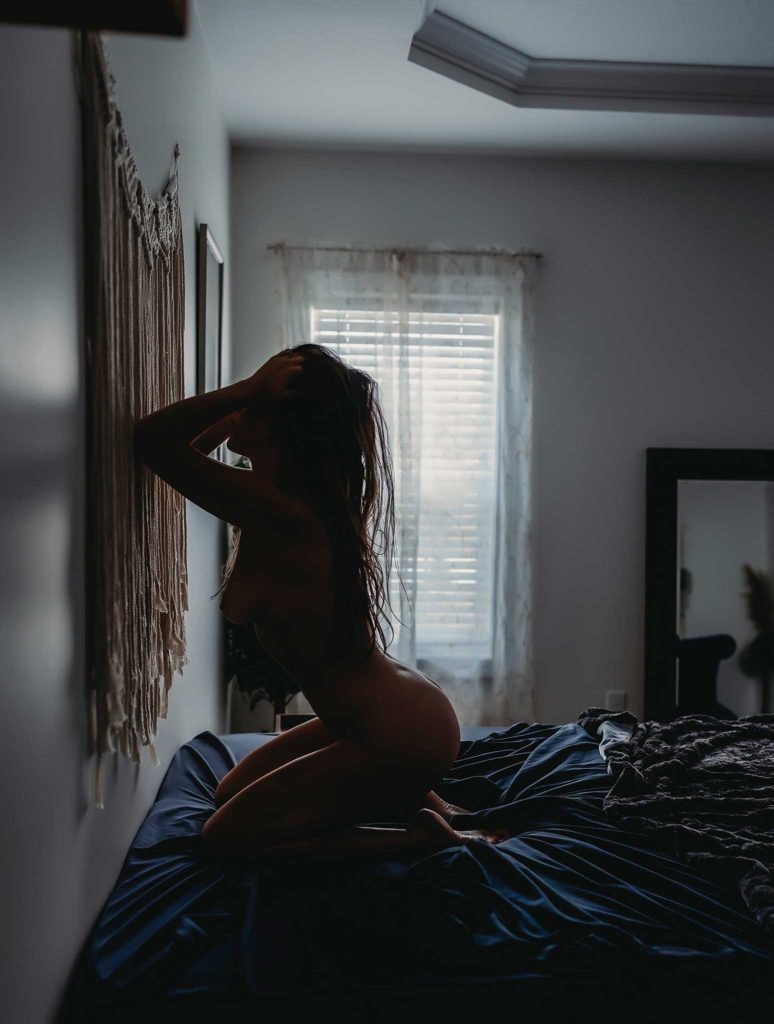 Jacksonville NC-Boudoir Photographer, swansboro NC boudoir photographer, emerald isle photographer, crystal coast north carolina boudoir photography, Wilmington NC boudoir photographer