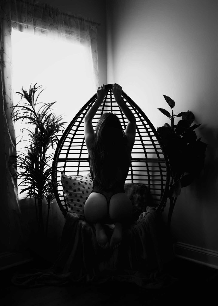 Jacksonville NC-Boudoir Photographer, swansboro NC boudoir photographer, emerald isle photographer, crystal coast north carolina boudoir photography, Wilmington NC boudoir photographer