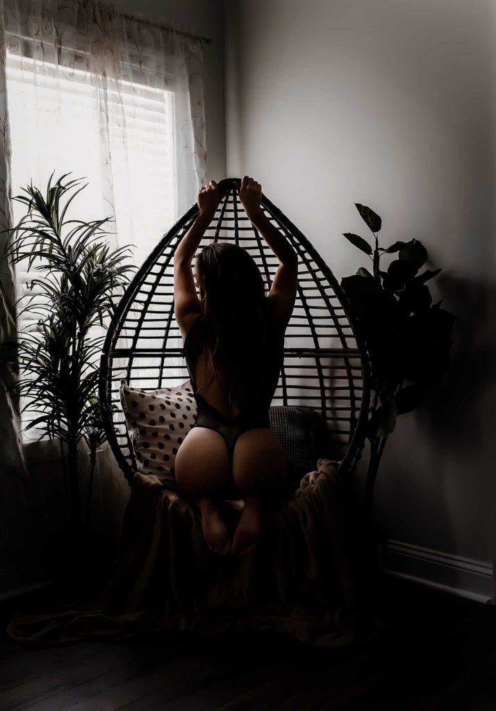 Jacksonville NC-Boudoir Photographer, swansboro NC boudoir photographer, emerald isle photographer, crystal coast north carolina boudoir photography, Wilmington NC boudoir photographer